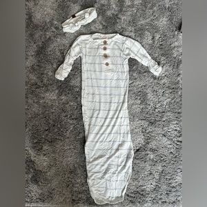 Papillon Baby Knotted Gown
